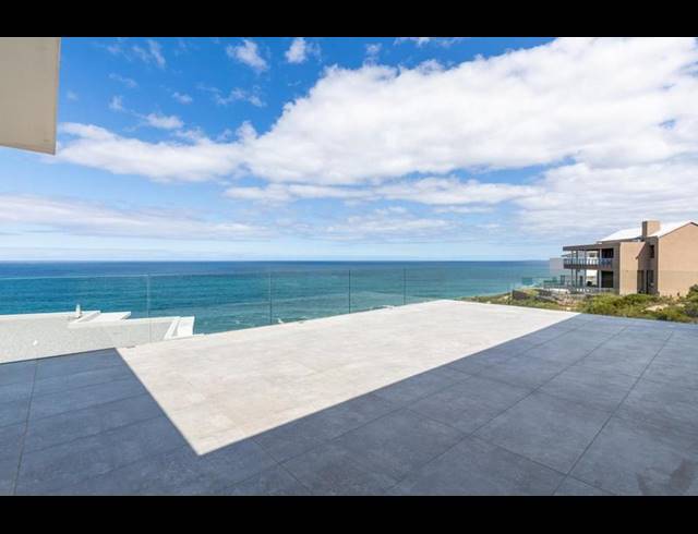 5 BEDROOM HOUSE FOR SALE IN PINNACLE POINT GOLF ESTATE
